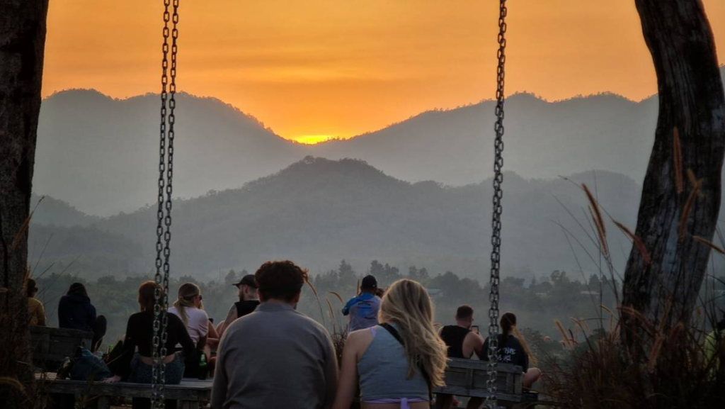 Attractions of Pai a sunset at Two Huts